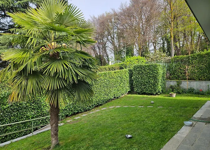 Villa In Precollina